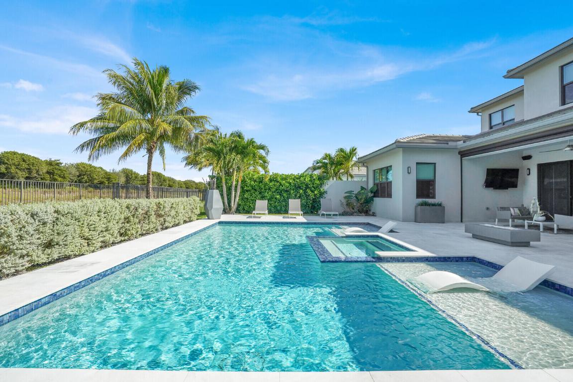 8815 Skyward, Boca Raton FL 33496