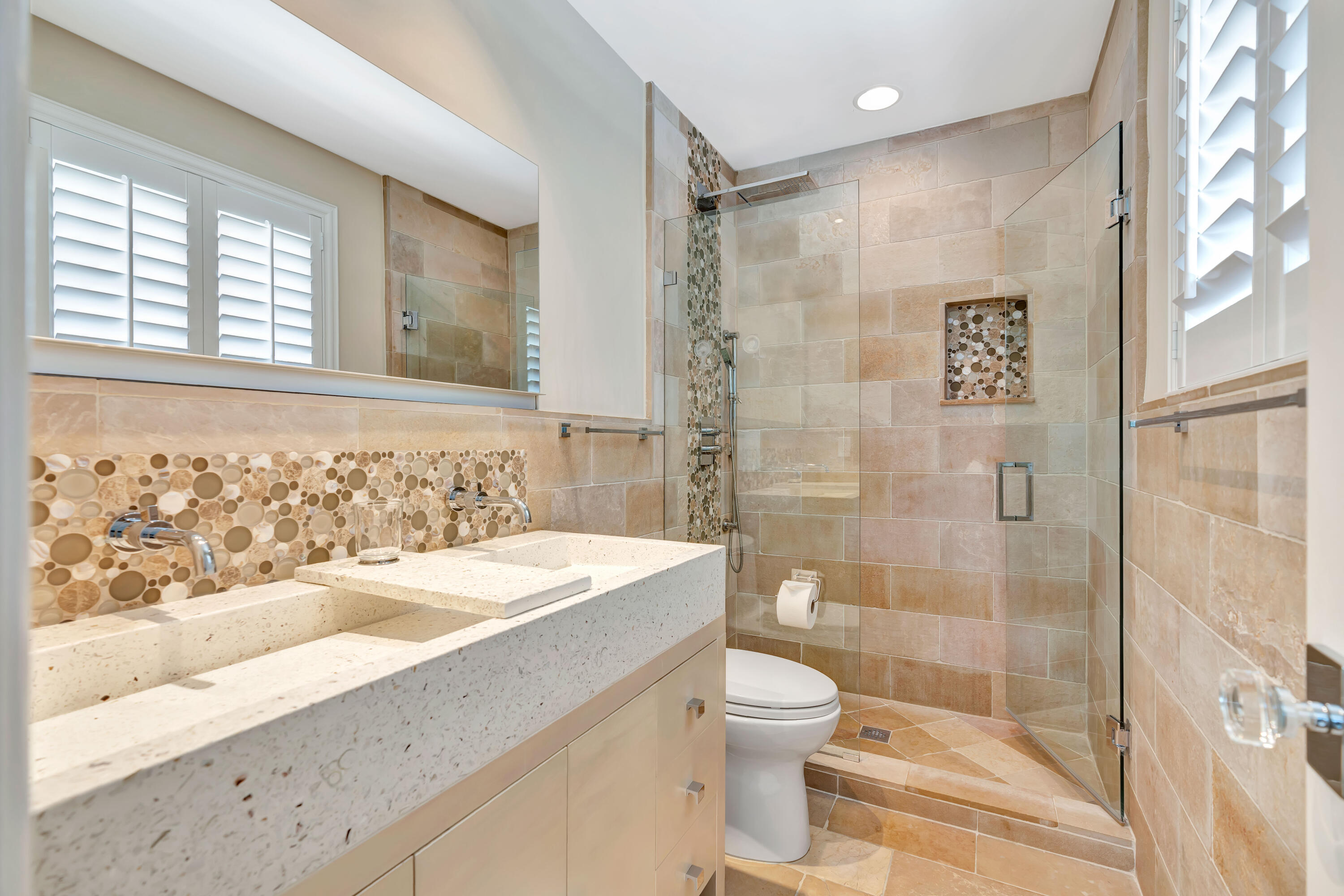 136 Worth, West Palm Beach FL 33405