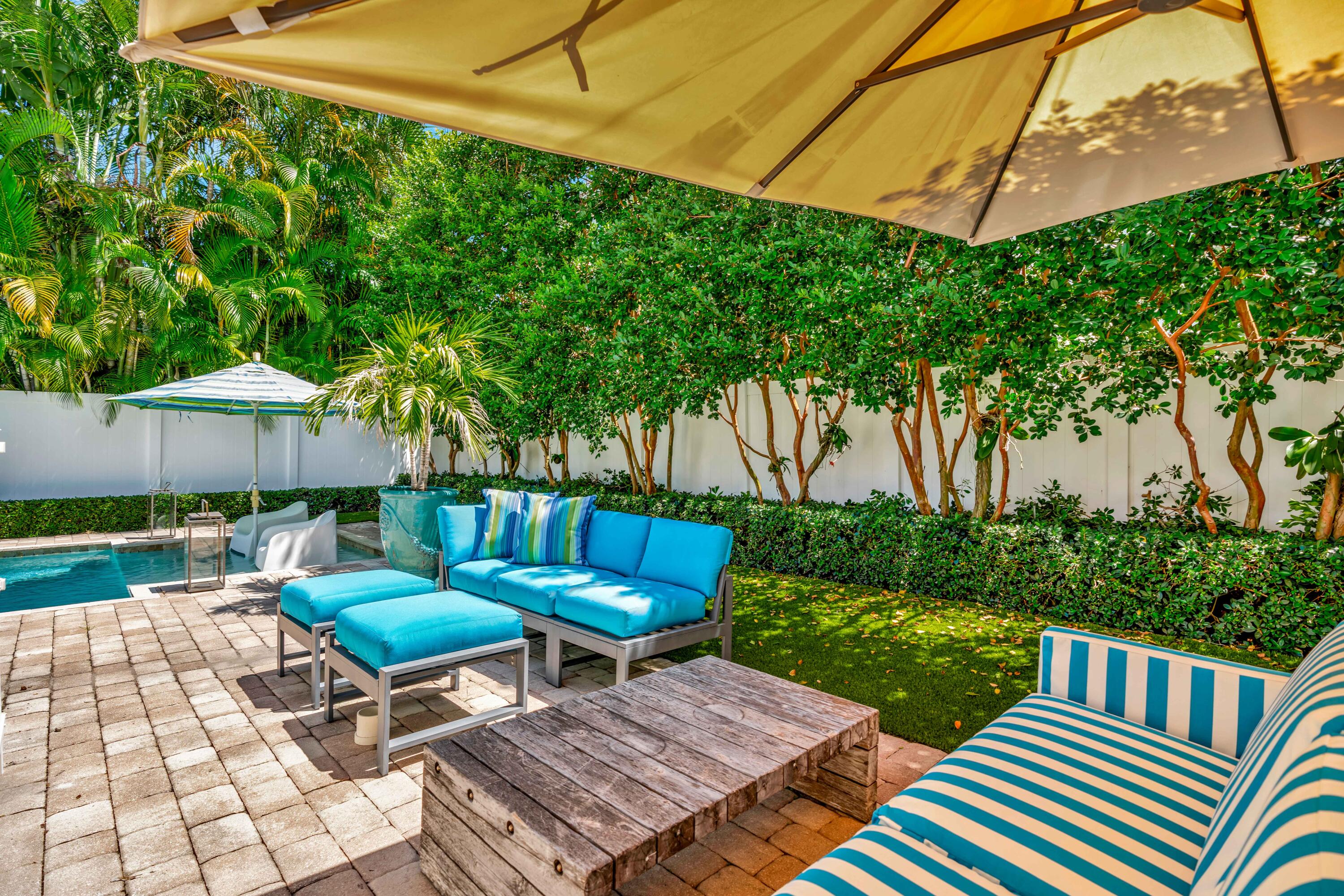 136 Worth, West Palm Beach FL 33405