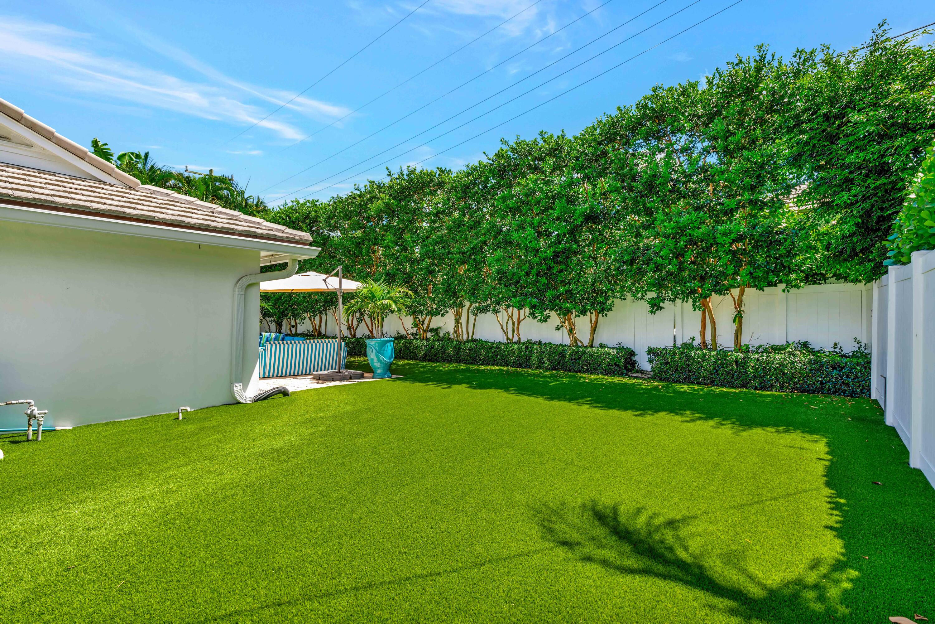 136 Worth, West Palm Beach FL 33405