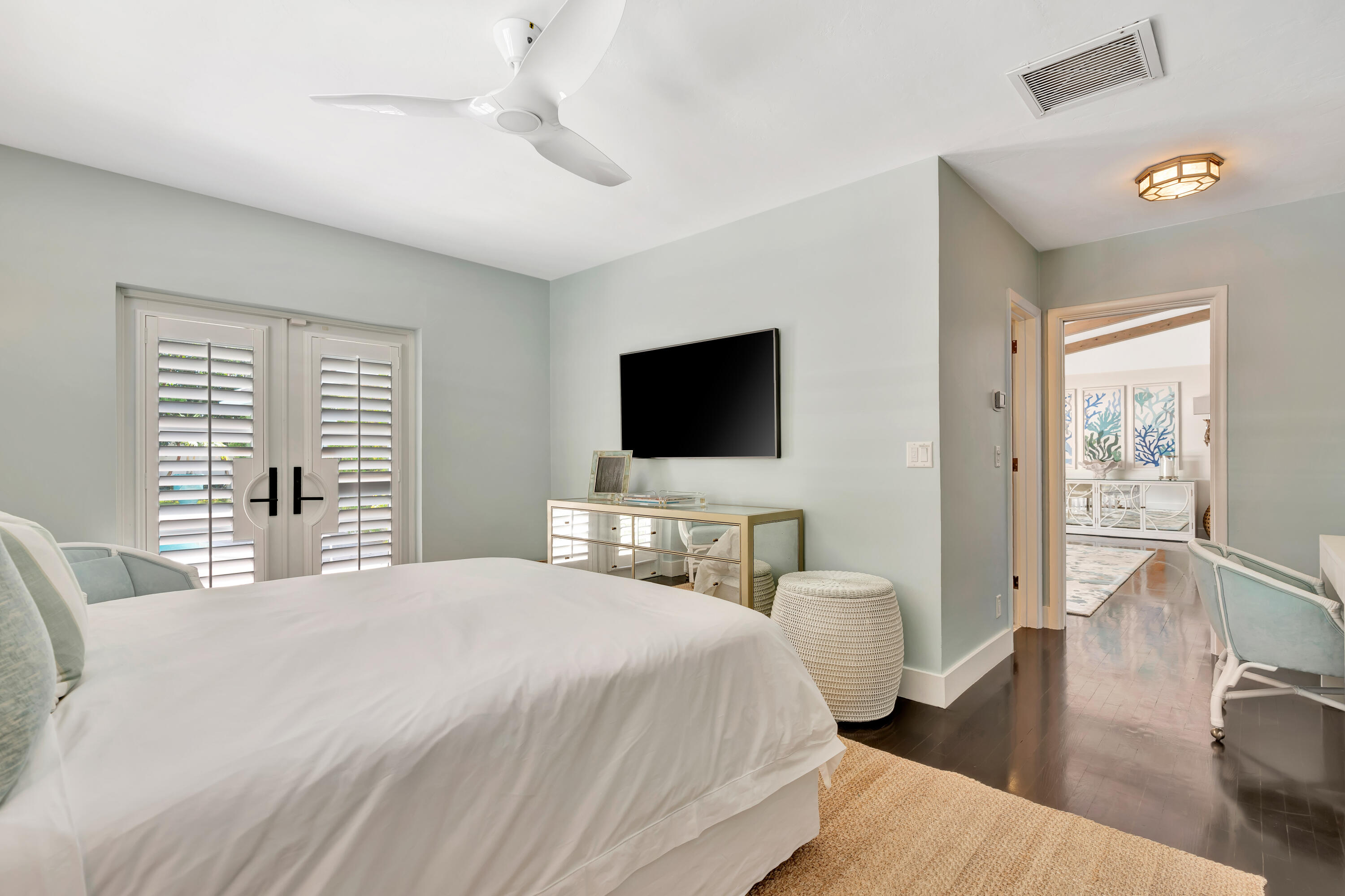 136 Worth, West Palm Beach FL 33405