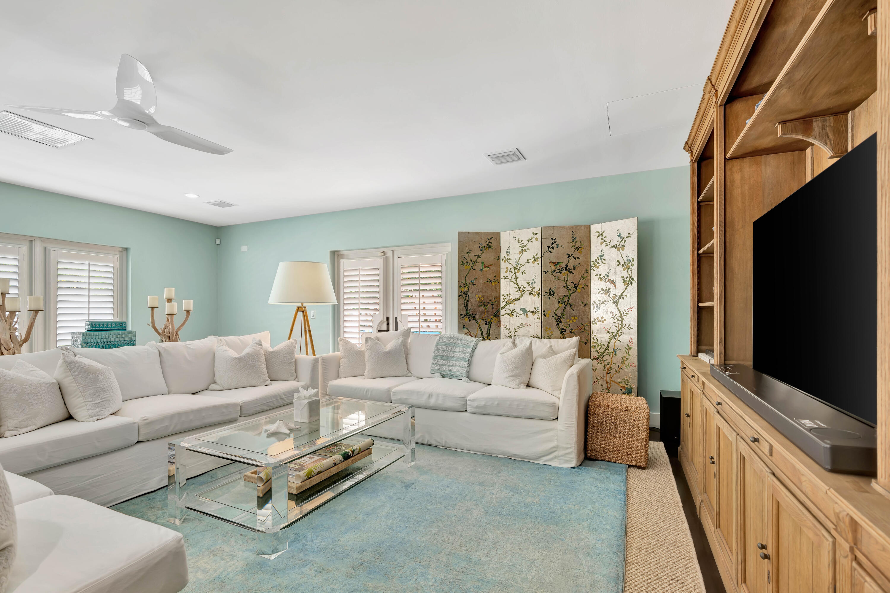 136 Worth, West Palm Beach FL 33405