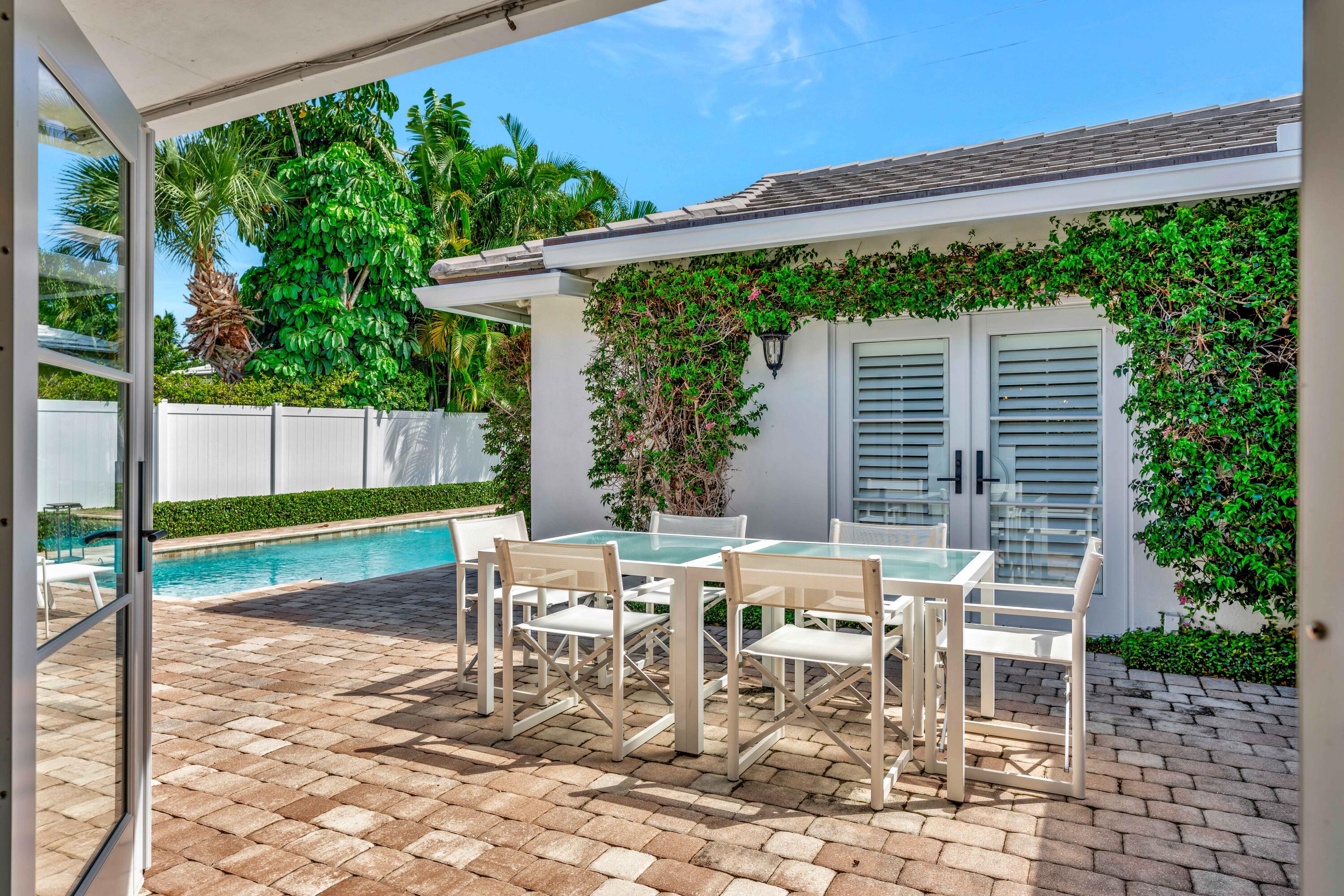 136 Worth, West Palm Beach FL 33405