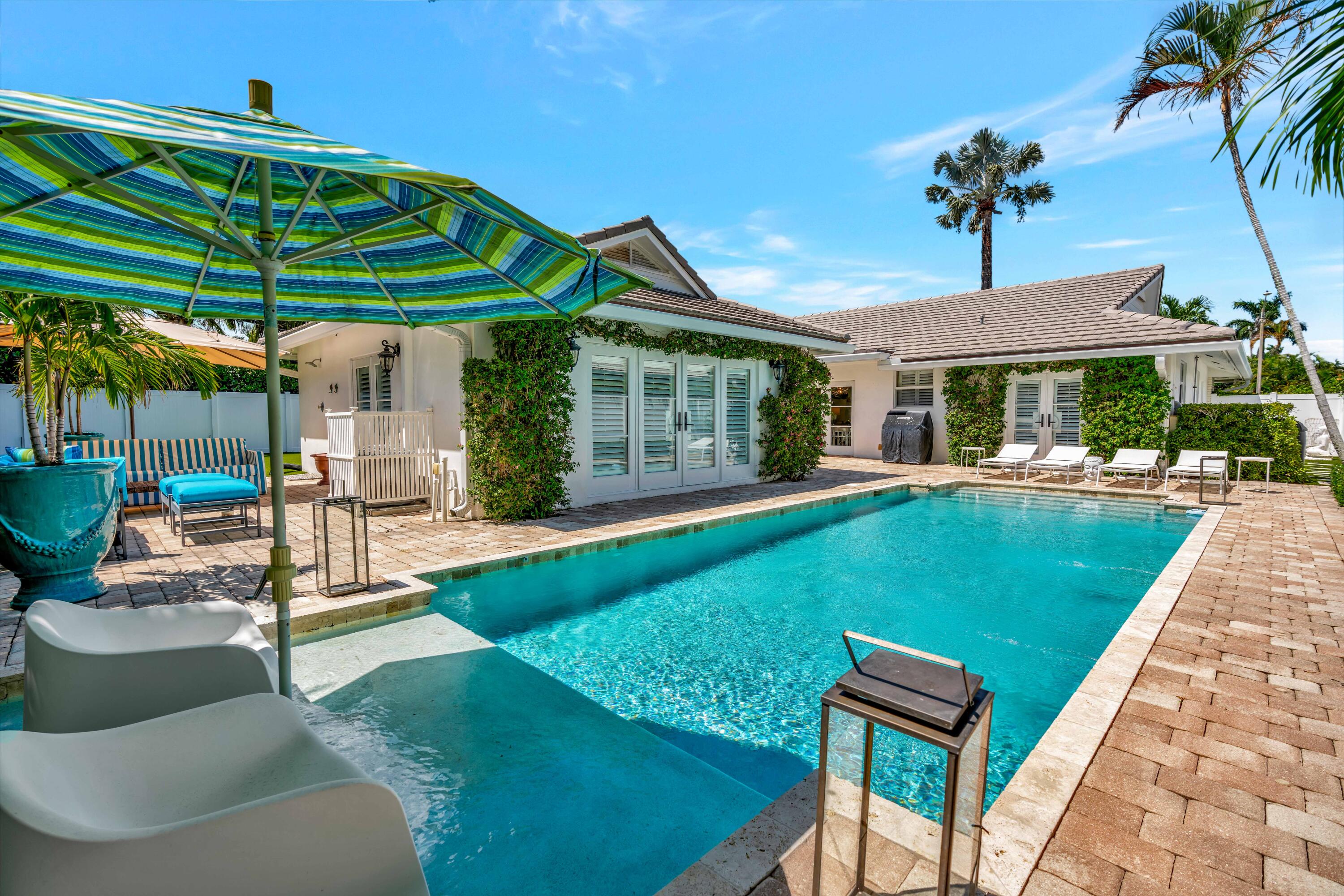136 Worth, West Palm Beach FL 33405