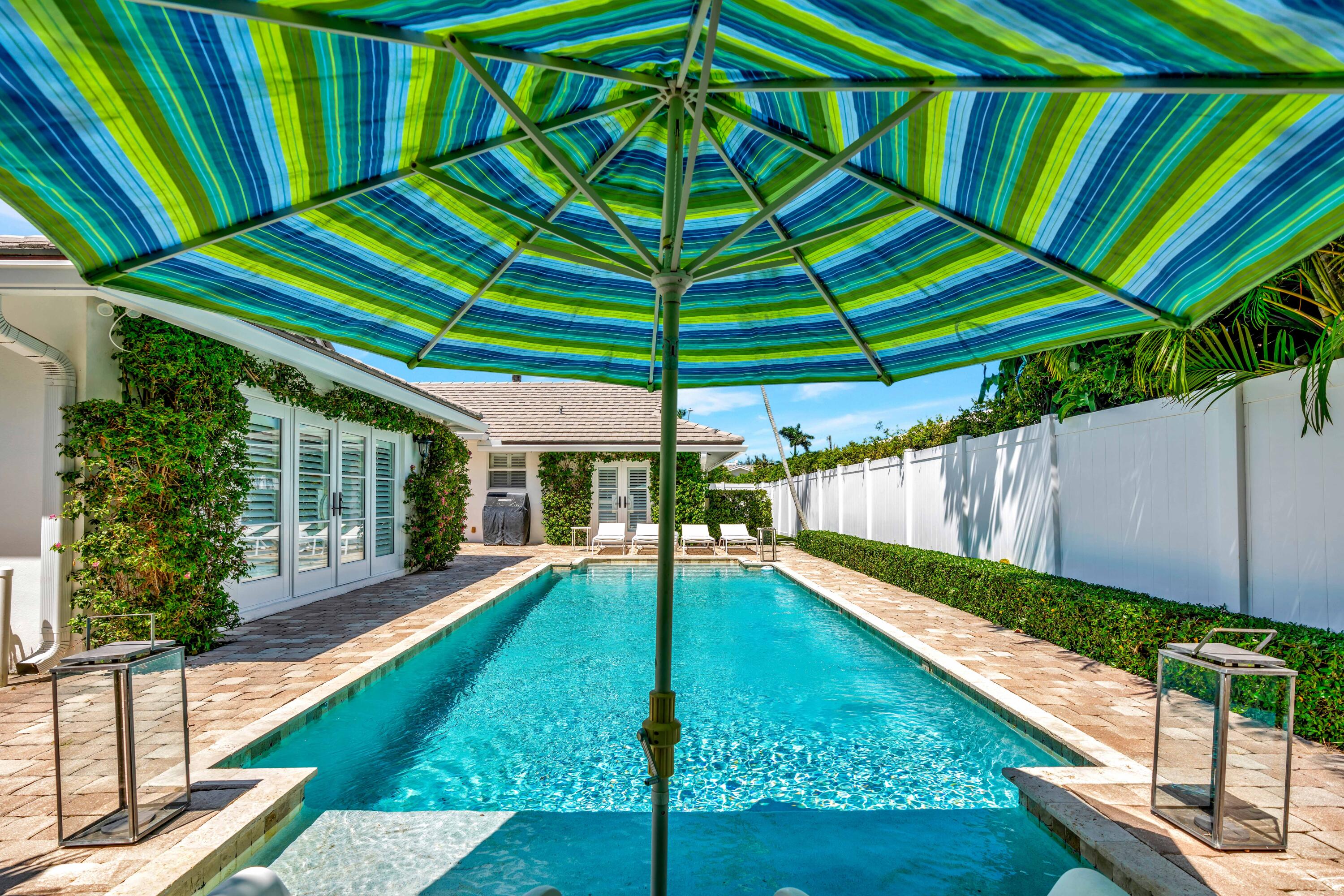 136 Worth, West Palm Beach FL 33405