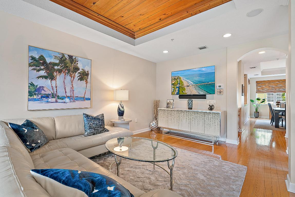 2504 Gardens, Palm Beach Gardens FL 33410
