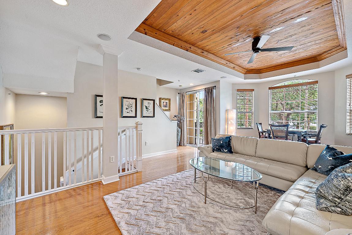 2504 Gardens, Palm Beach Gardens FL 33410