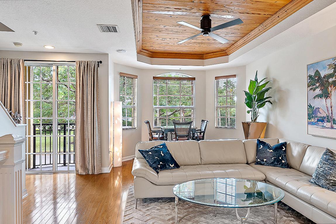 2504 Gardens, Palm Beach Gardens FL 33410