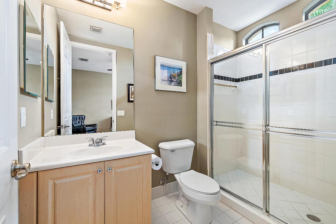 2504 Gardens, Palm Beach Gardens FL 33410