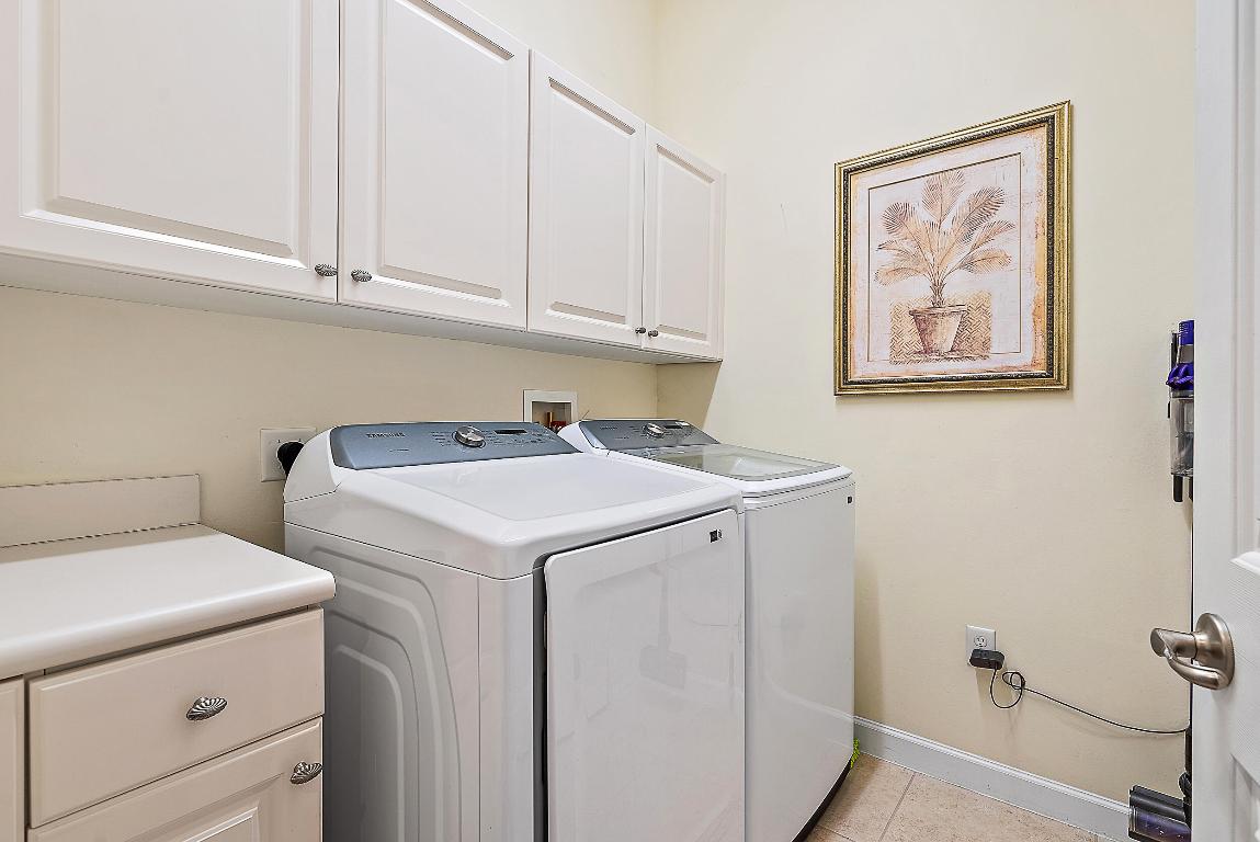 2504 Gardens, Palm Beach Gardens FL 33410