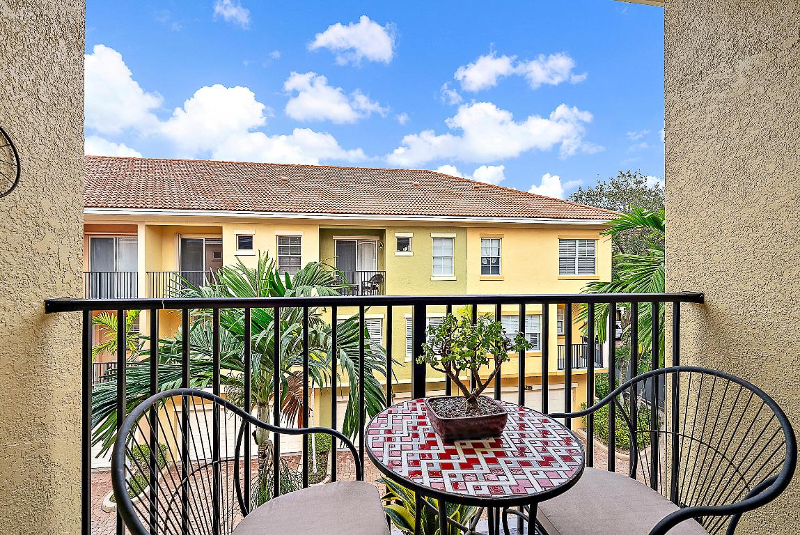 2504 Gardens, Palm Beach Gardens FL 33410