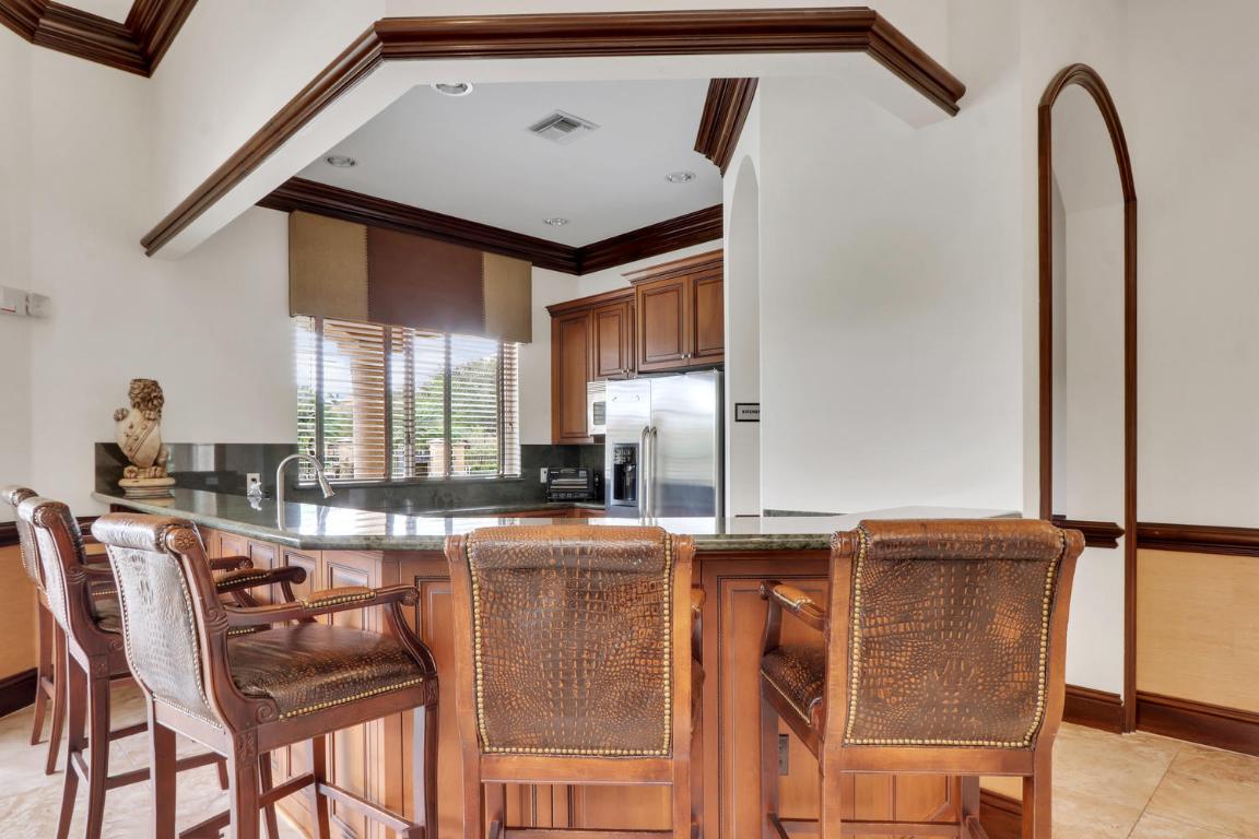 2504 Gardens, Palm Beach Gardens FL 33410