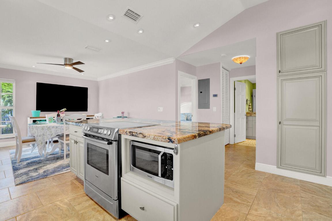 622 Ocean Dunes, Jupiter FL 33477