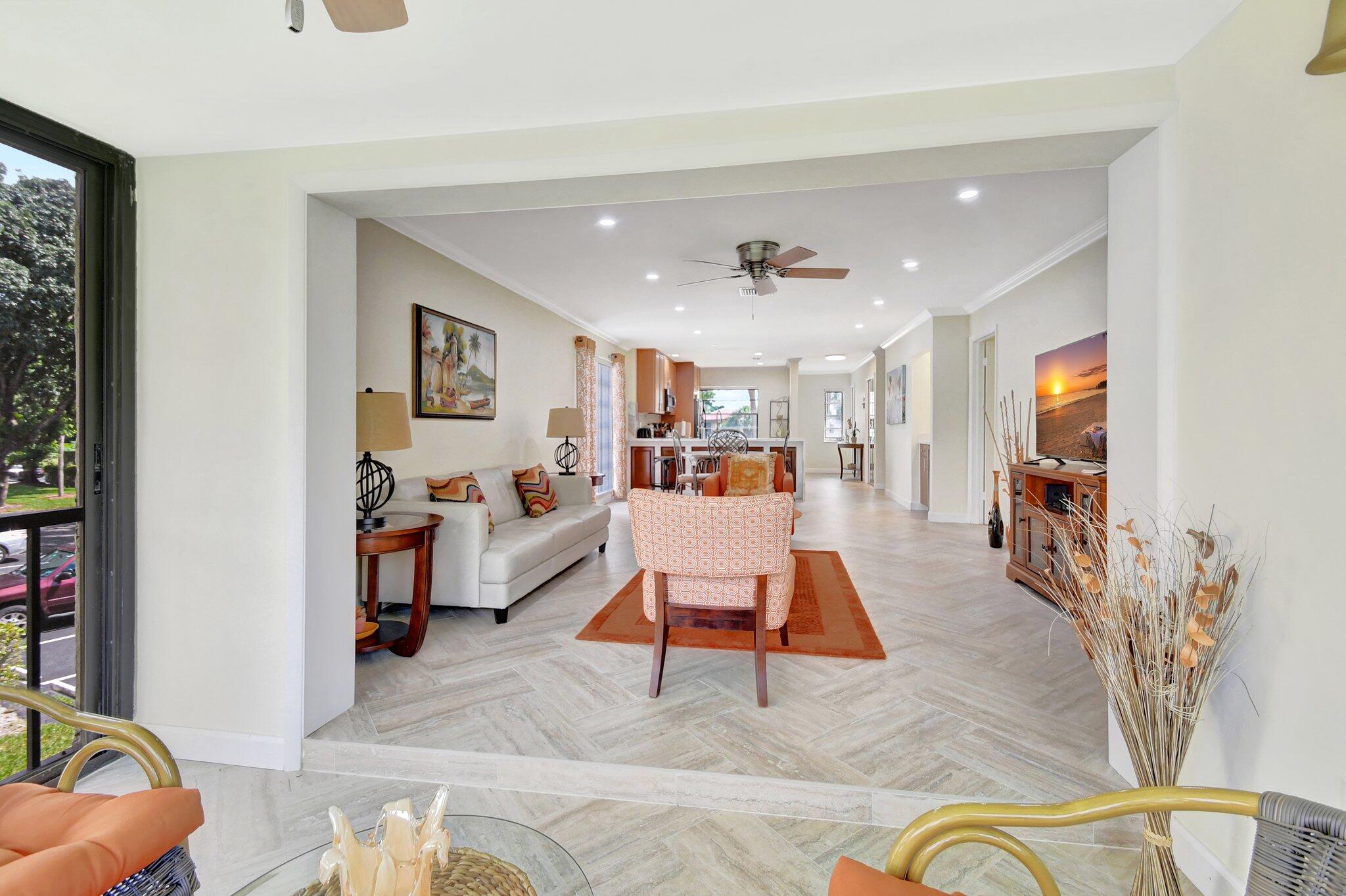 21209 Lago Circle #12g, Boca Raton FL 33433