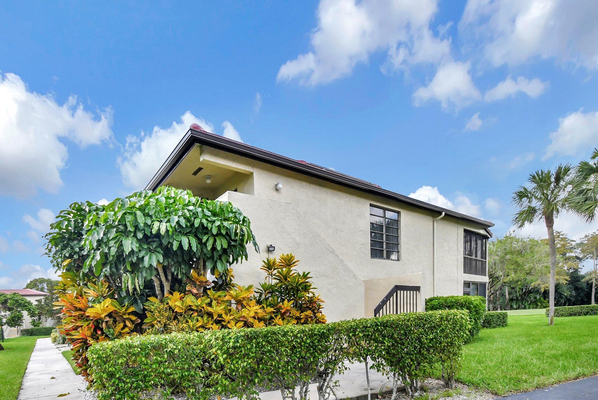 21209 Lago Circle #12g, Boca Raton FL 33433