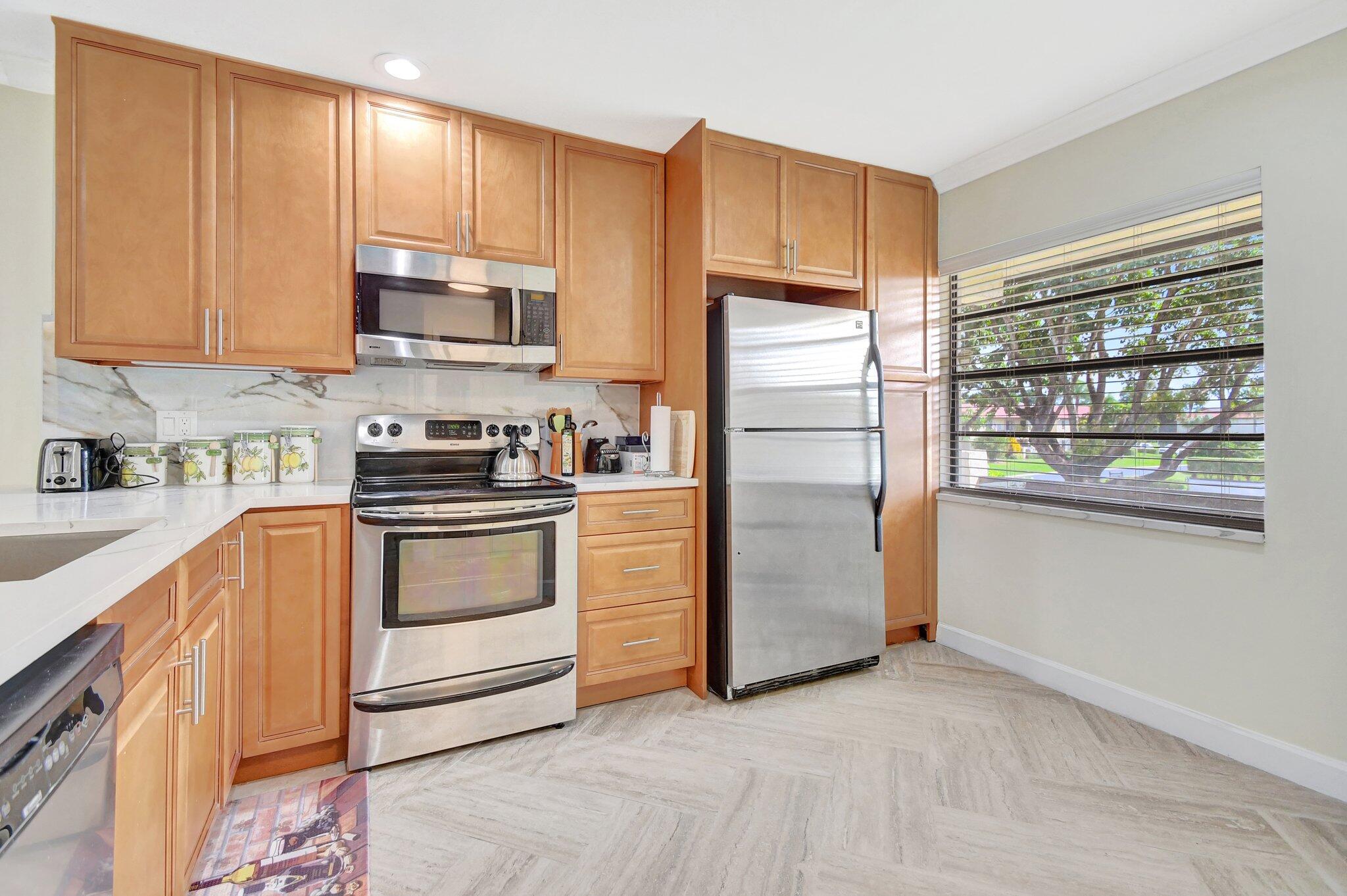 21209 Lago Circle #12g, Boca Raton FL 33433
