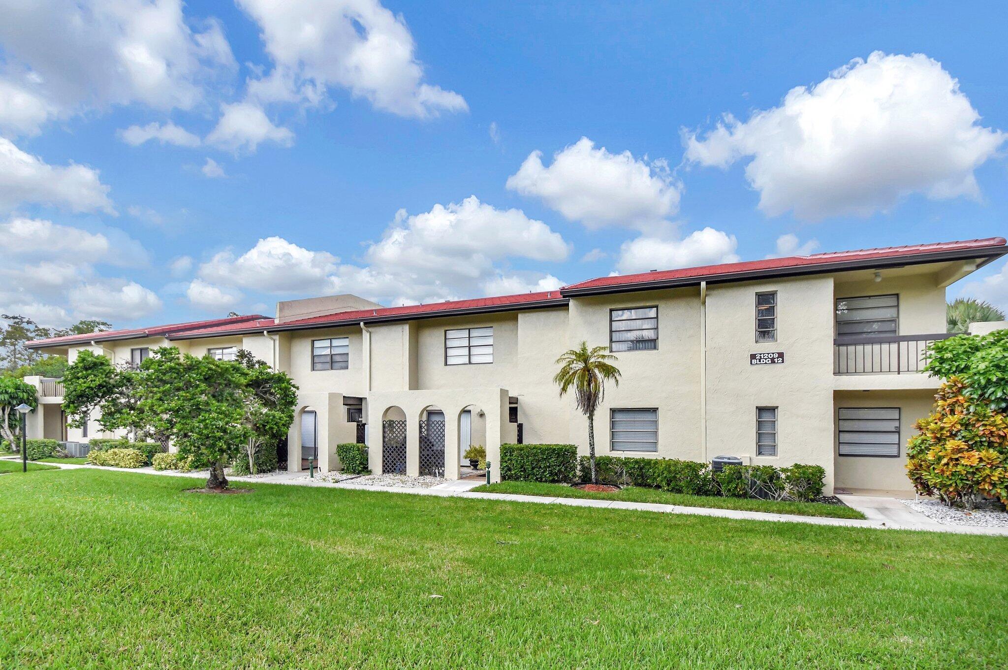 21209 Lago Circle #12g, Boca Raton FL 33433