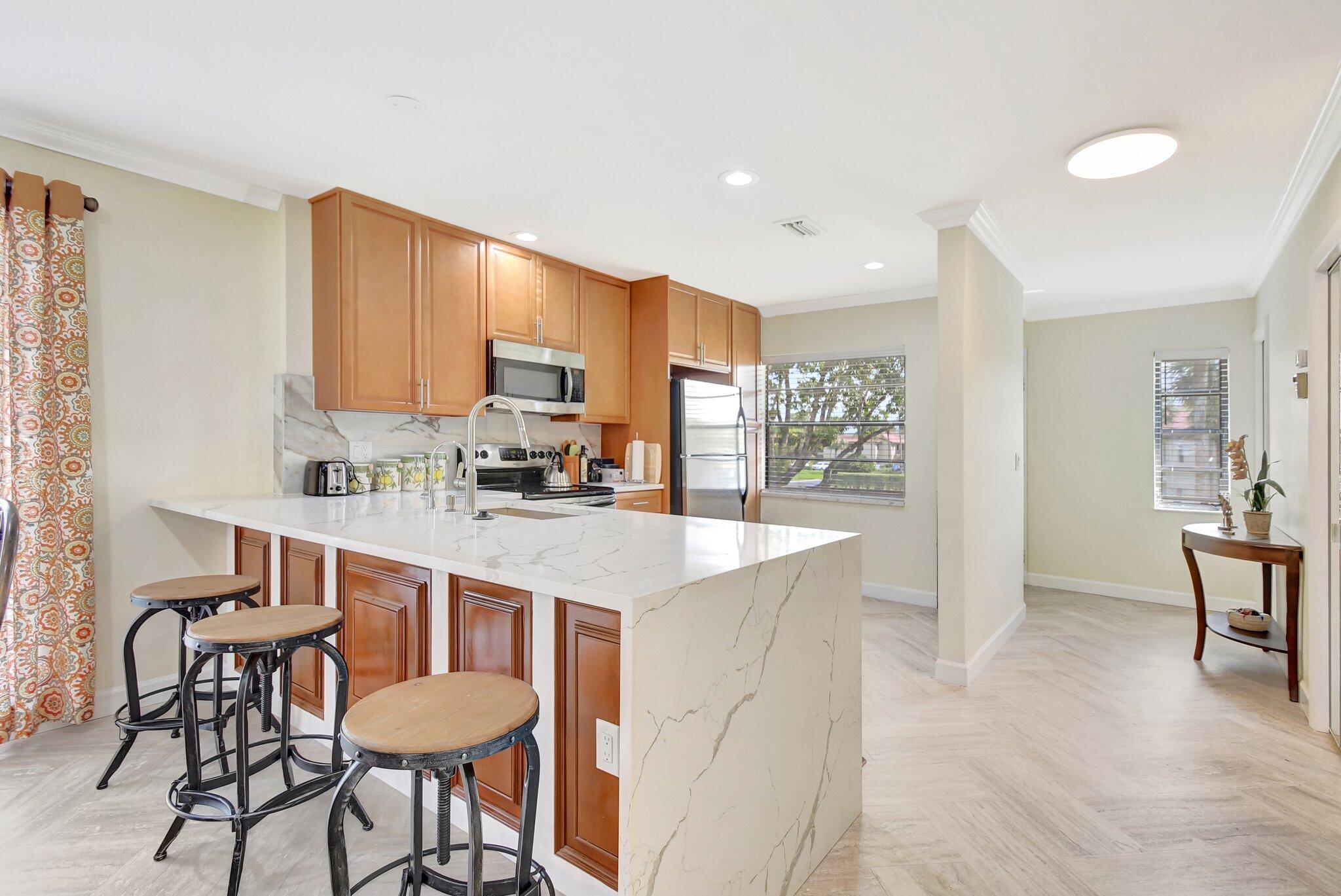 21209 Lago Circle #12g, Boca Raton FL 33433