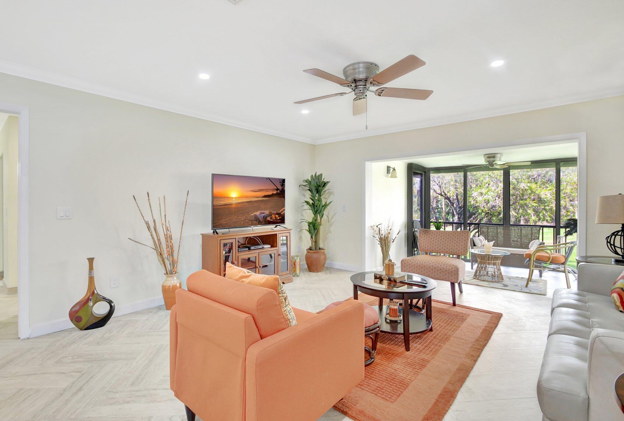 21209 Lago Circle #12g, Boca Raton FL 33433