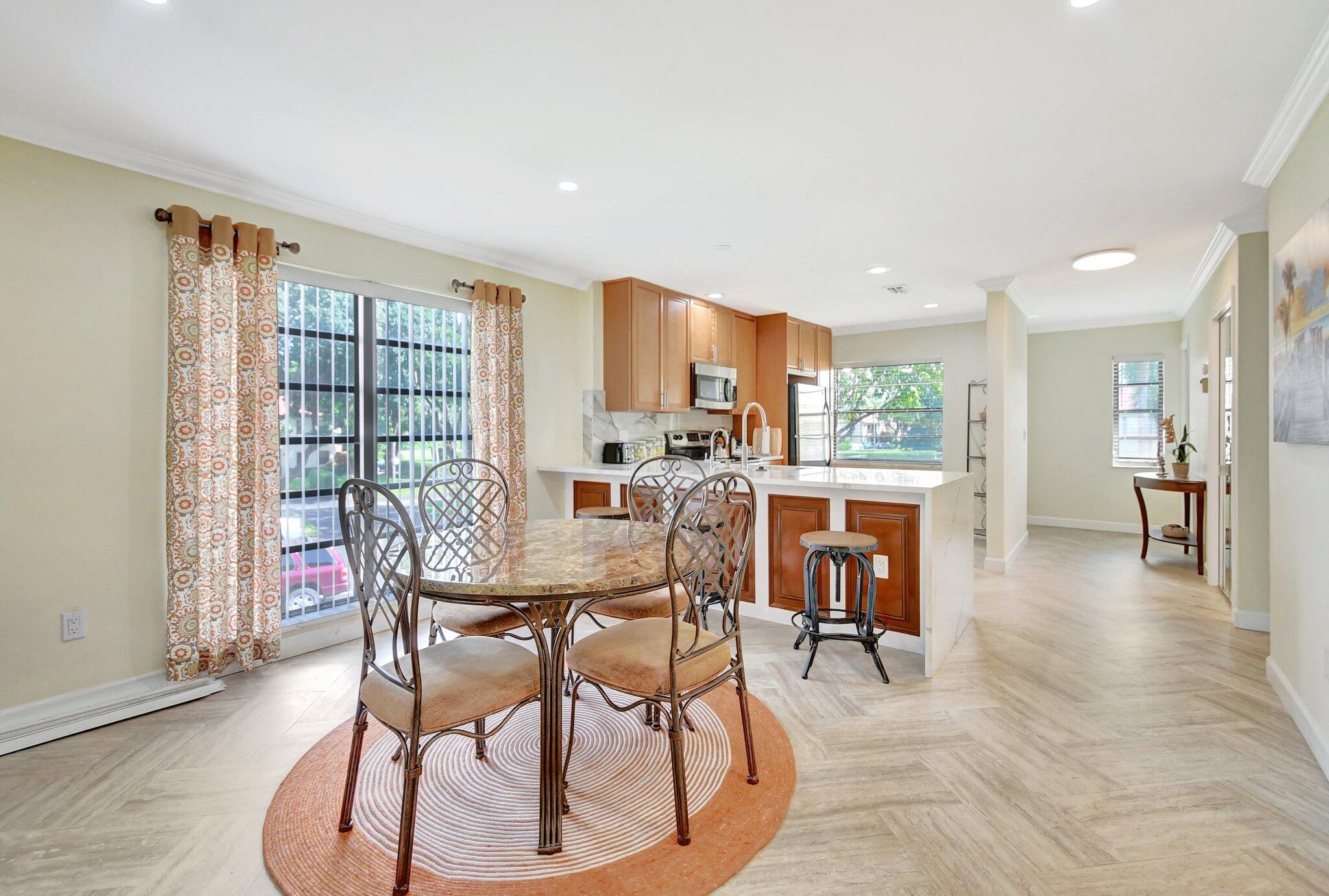 21209 Lago Circle #12g, Boca Raton FL 33433