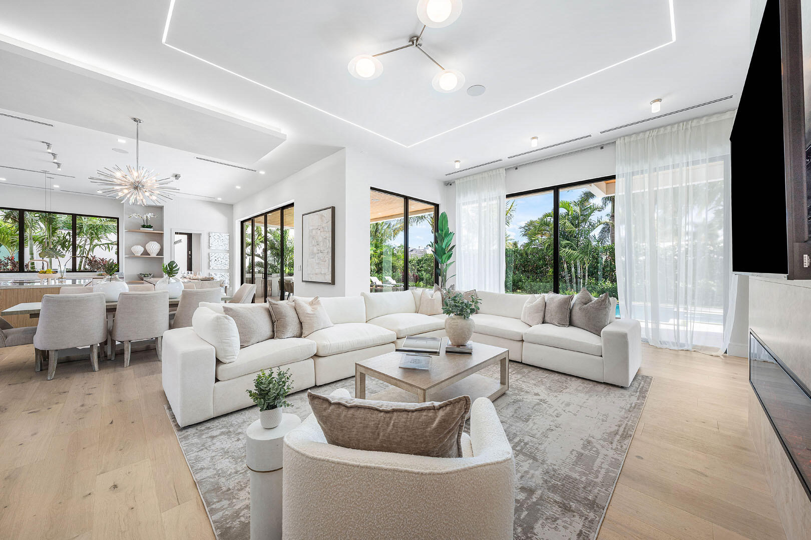2240 Date Palm, Boca Raton FL 33432