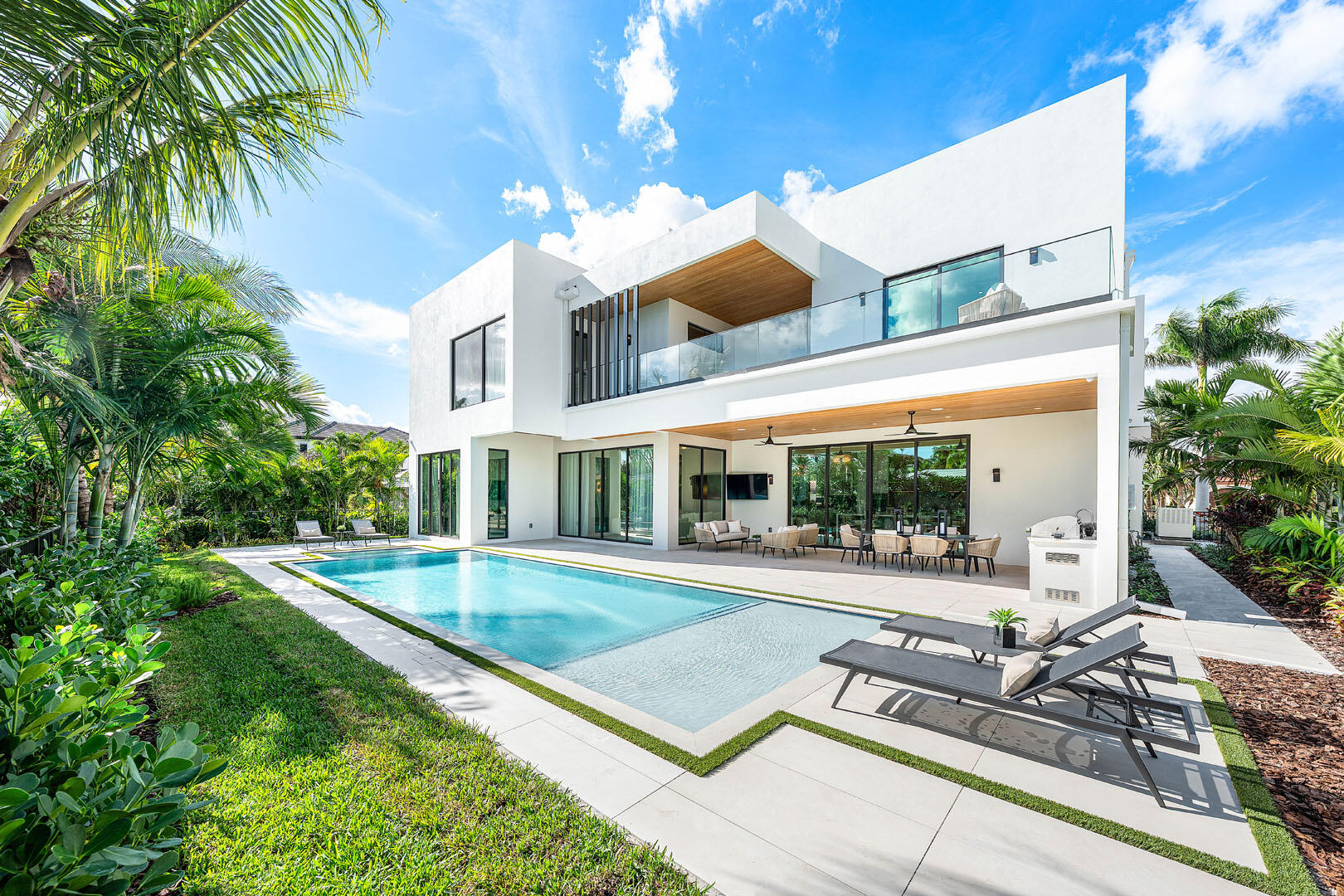 2240 Date Palm, Boca Raton FL 33432