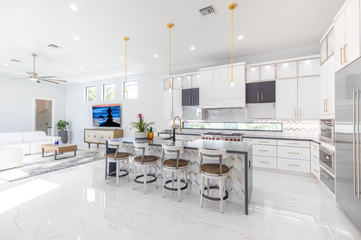 2740 NW 69th, Boca Raton FL 33496