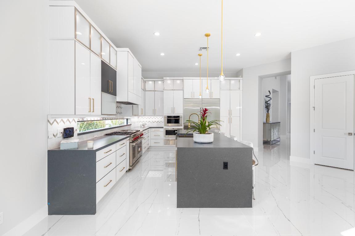 2740 NW 69th, Boca Raton FL 33496