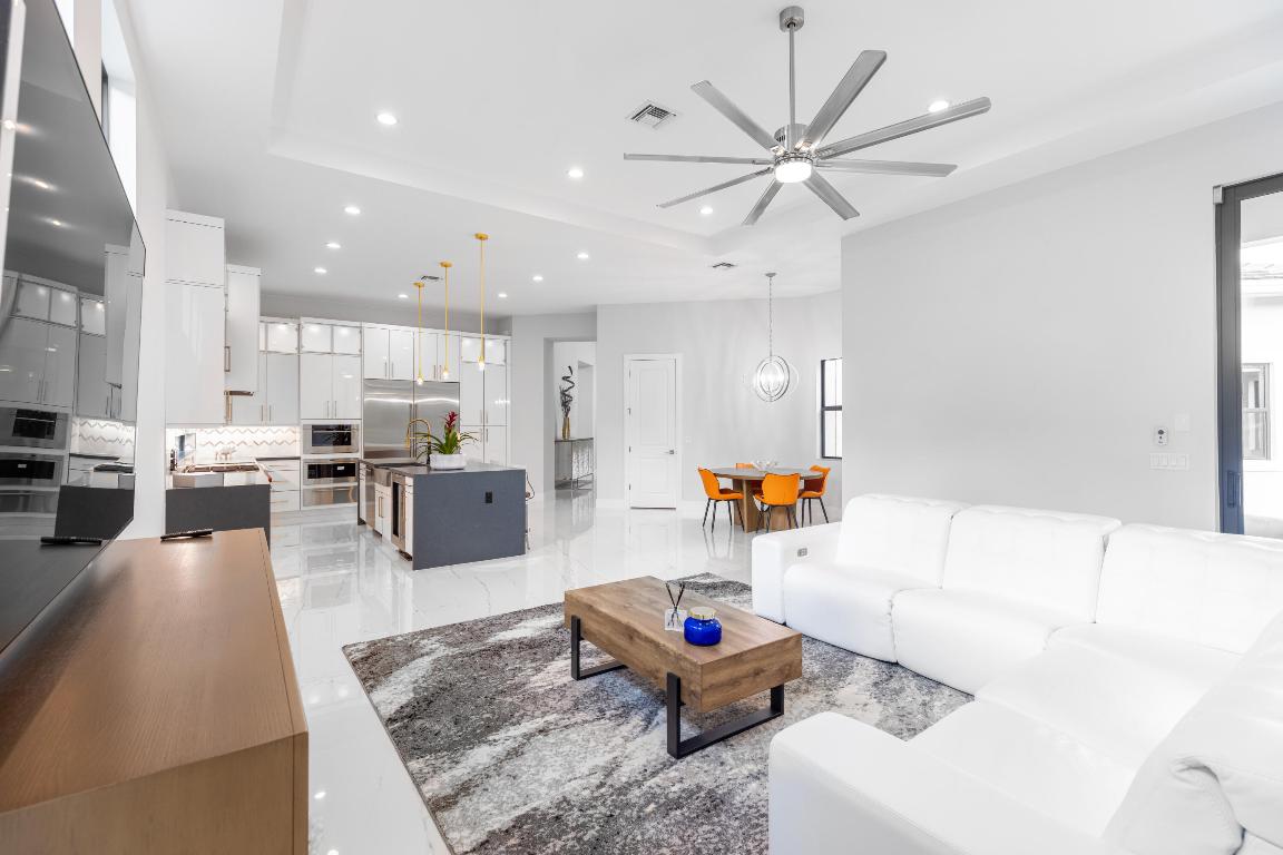 2740 NW 69th, Boca Raton FL 33496