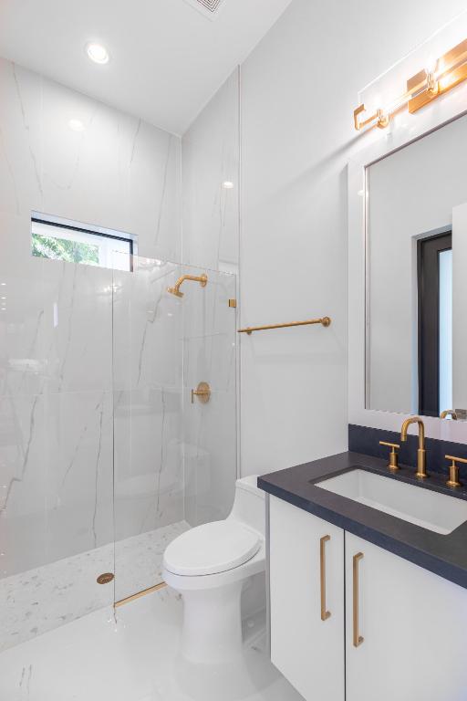 2740 NW 69th, Boca Raton FL 33496