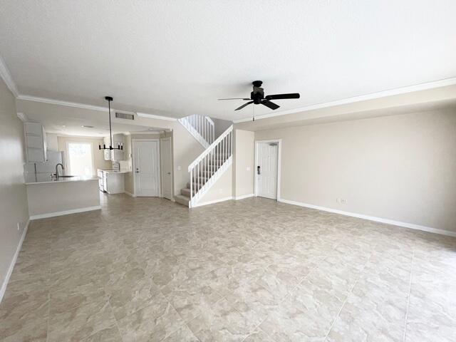 470 Capistrano, Palm Beach Gardens FL 33410