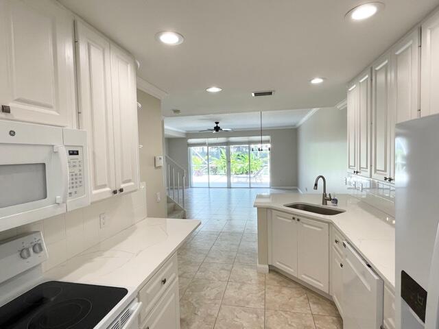 470 Capistrano, Palm Beach Gardens FL 33410