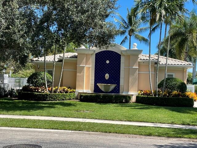 470 Capistrano, Palm Beach Gardens FL 33410