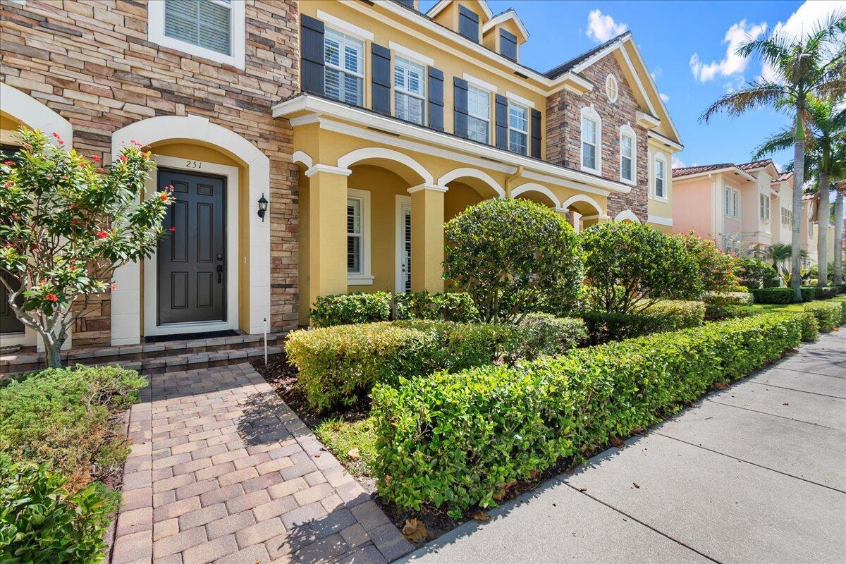 251 Edenberry Avenue, Jupiter FL 33458