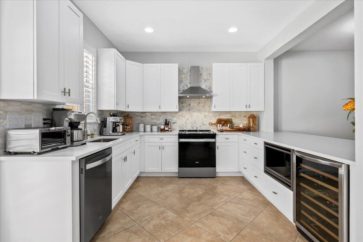 251 Edenberry Avenue, Jupiter FL 33458