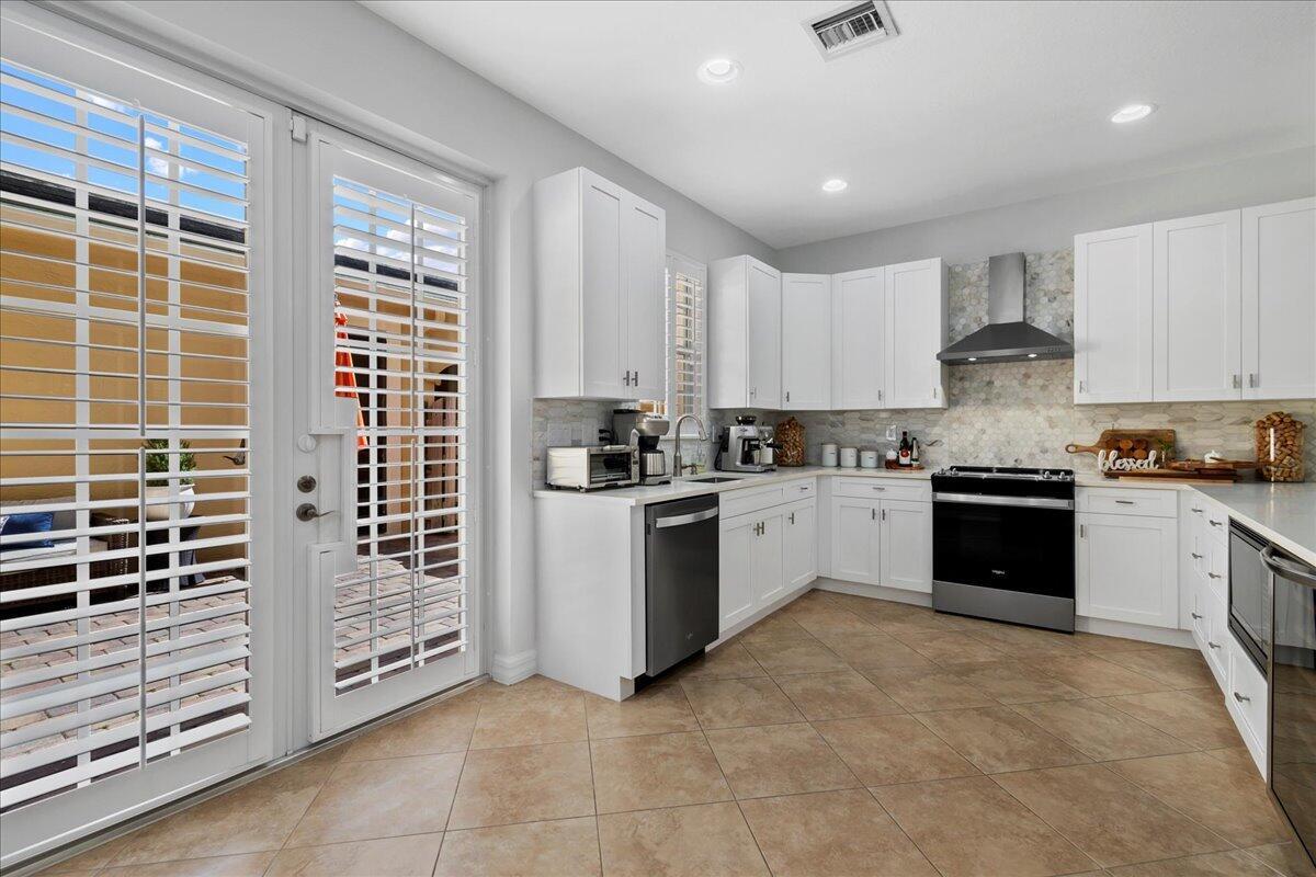 251 Edenberry Avenue, Jupiter FL 33458