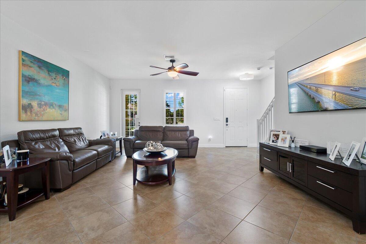 251 Edenberry Avenue, Jupiter FL 33458