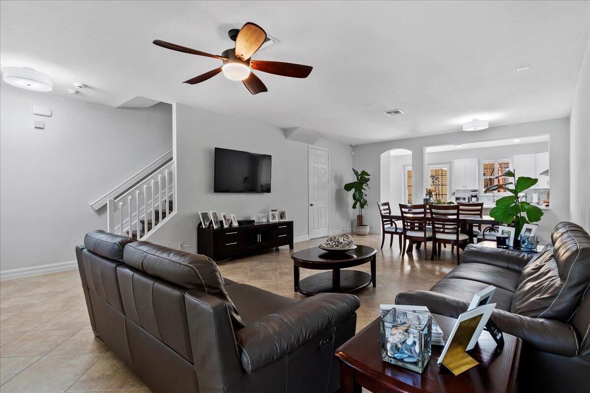 251 Edenberry Avenue, Jupiter FL 33458