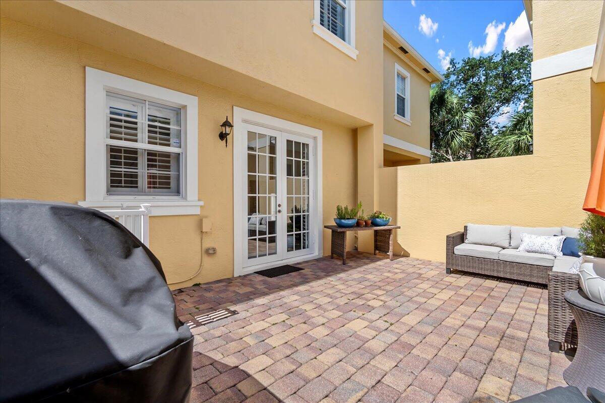251 Edenberry Avenue, Jupiter FL 33458