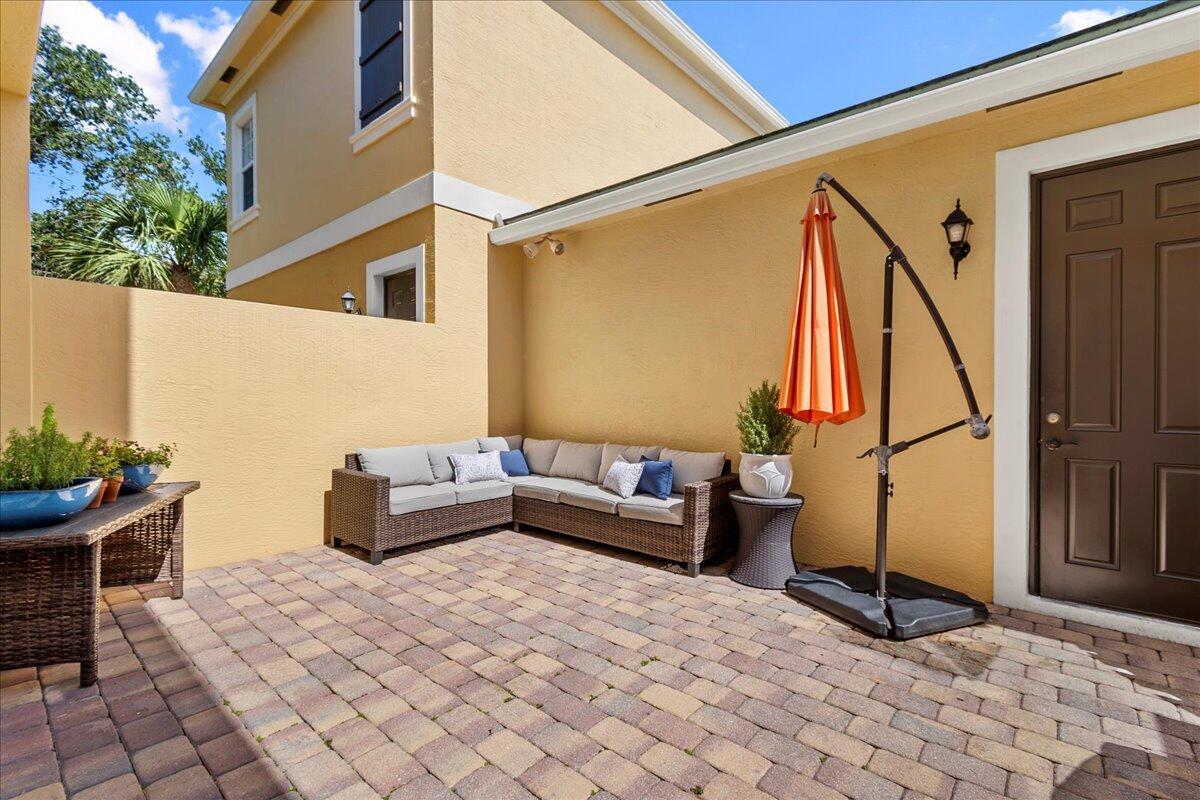 251 Edenberry Avenue, Jupiter FL 33458