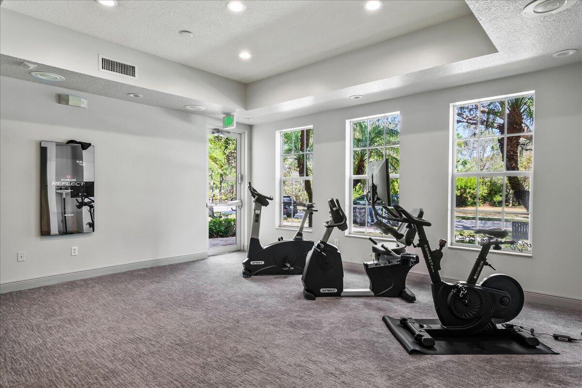 251 Edenberry Avenue, Jupiter FL 33458