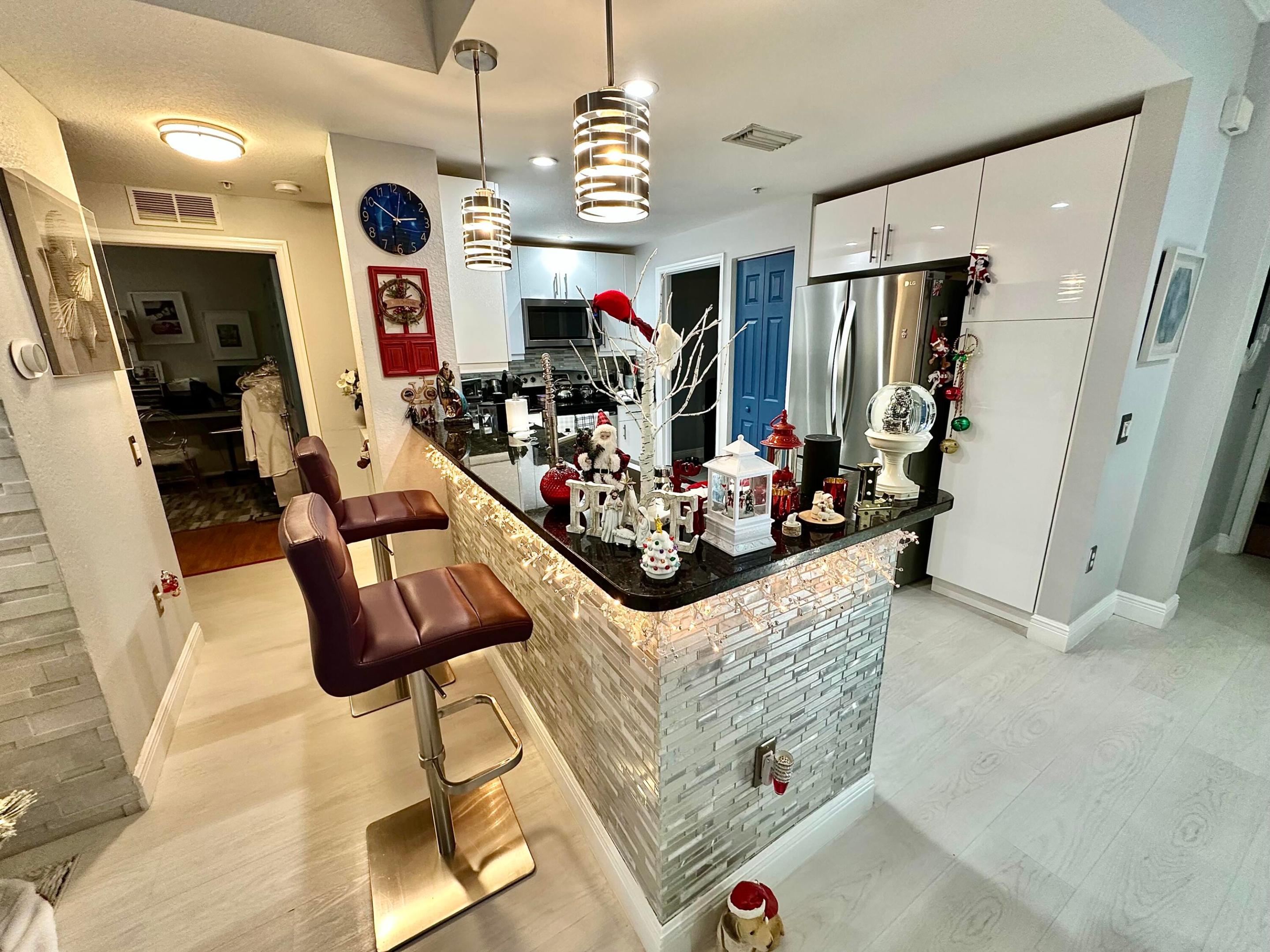 4720 Mimosa #905, Coconut Creek FL 33073