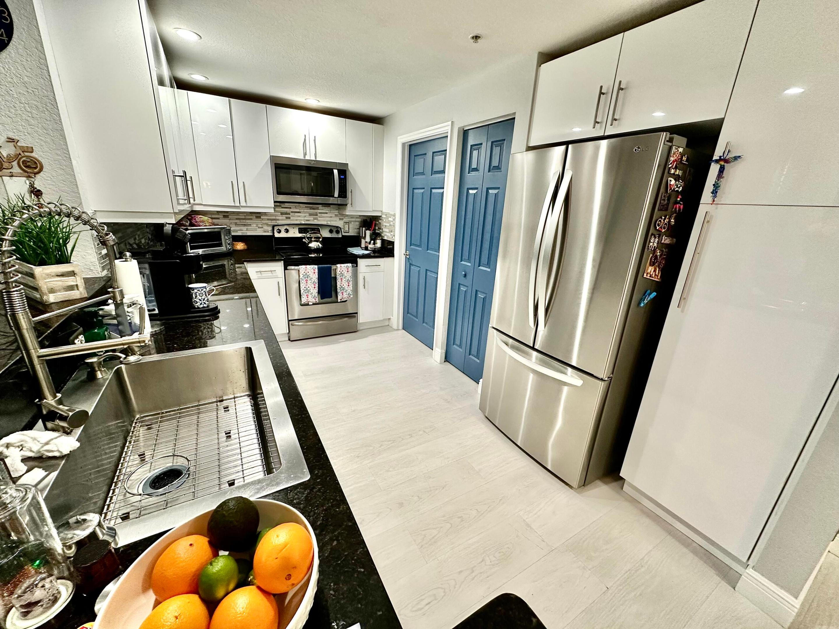 4720 Mimosa #905, Coconut Creek FL 33073