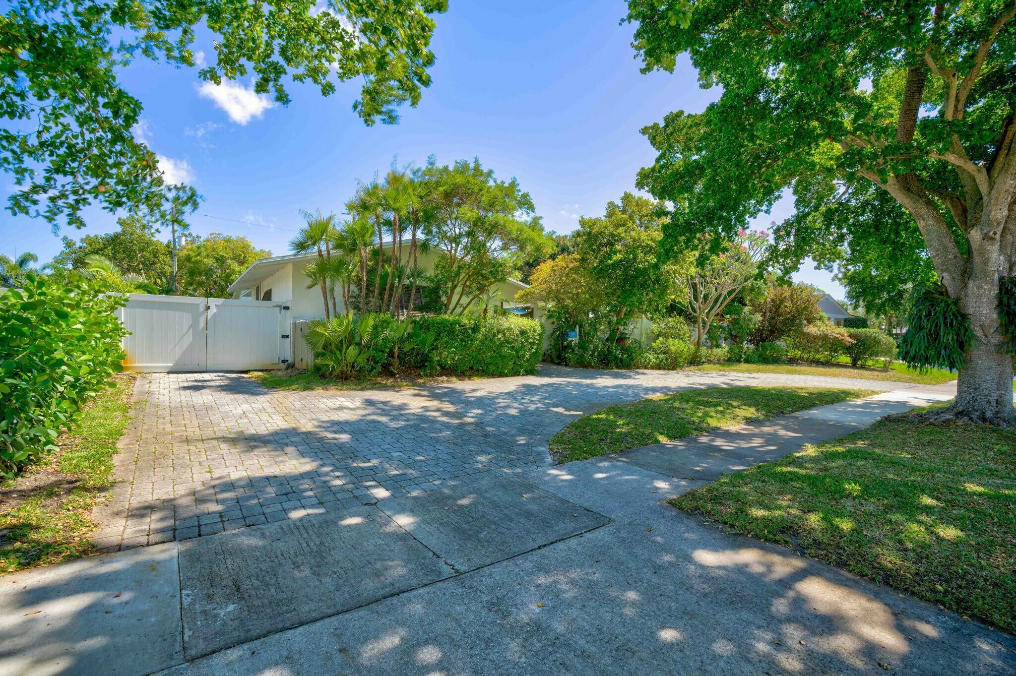 547 Marlin, North Palm Beach FL 33408