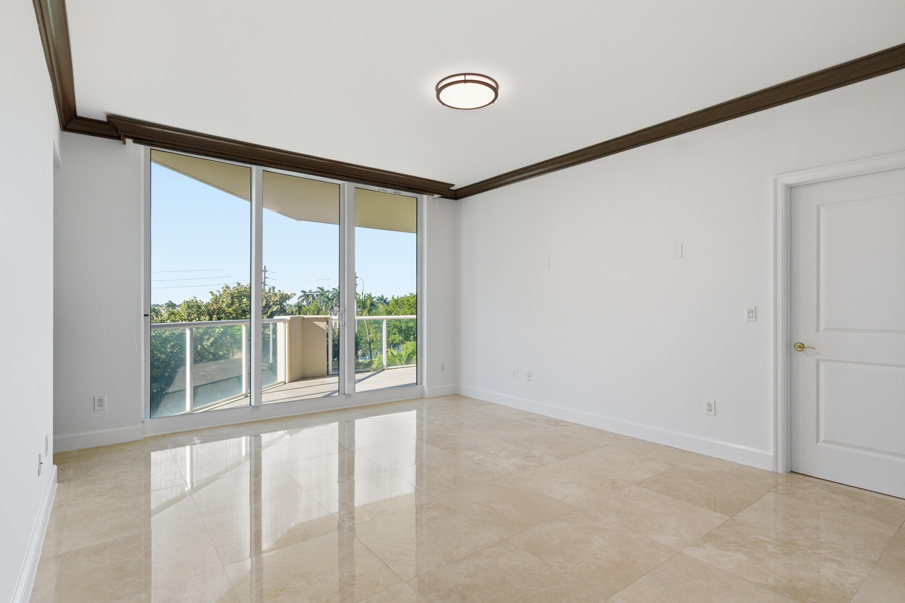 1063 Hillsboro Mile #301, Hillsboro Beach FL 33062