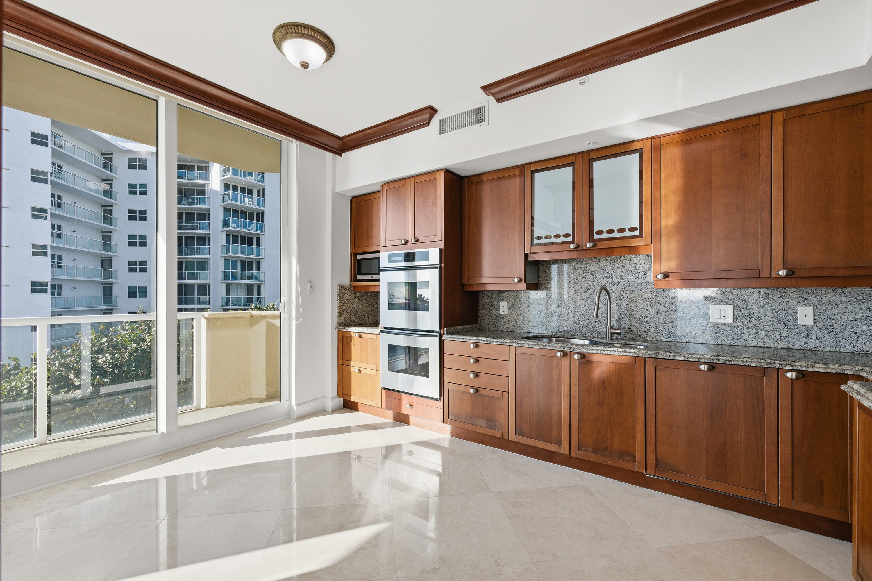 1063 Hillsboro Mile #301, Hillsboro Beach FL 33062