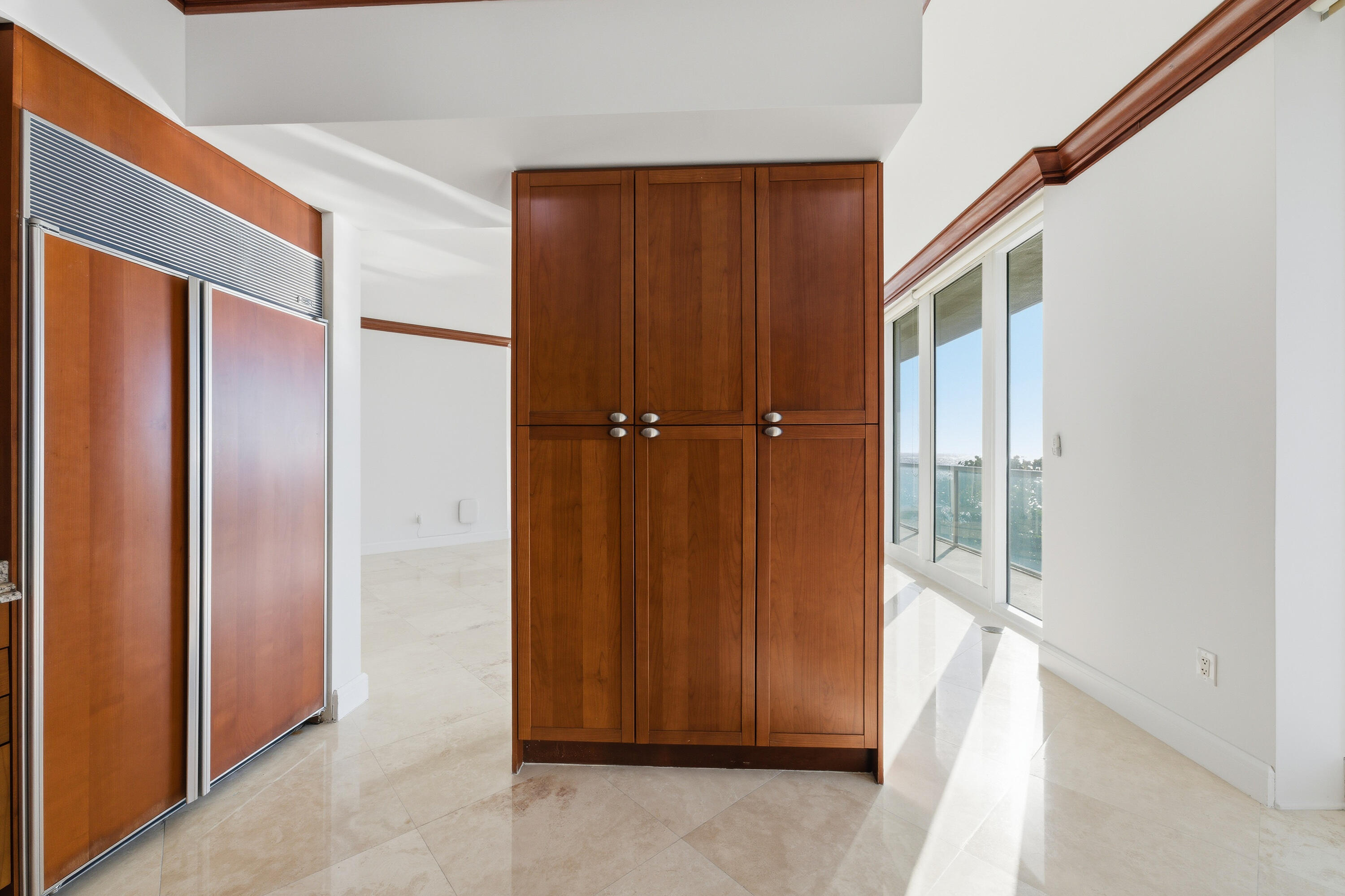 1063 Hillsboro Mile #301, Hillsboro Beach FL 33062