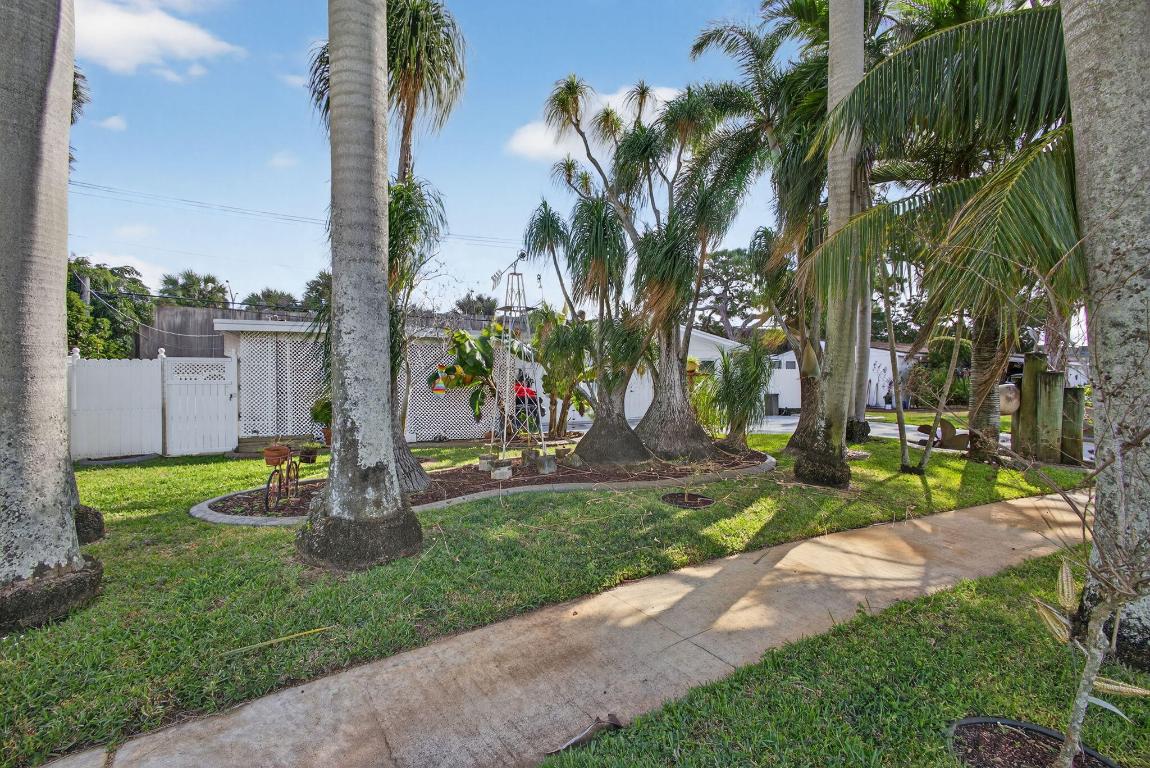 9520 Birmingham, Palm Beach Gardens FL 33410