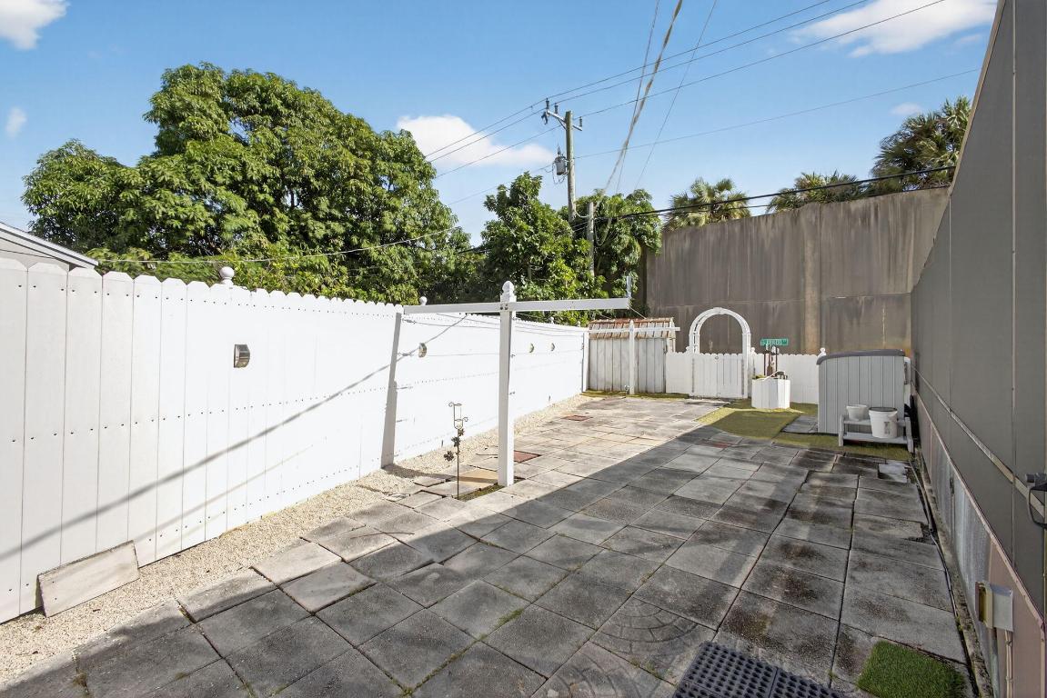 9520 Birmingham, Palm Beach Gardens FL 33410