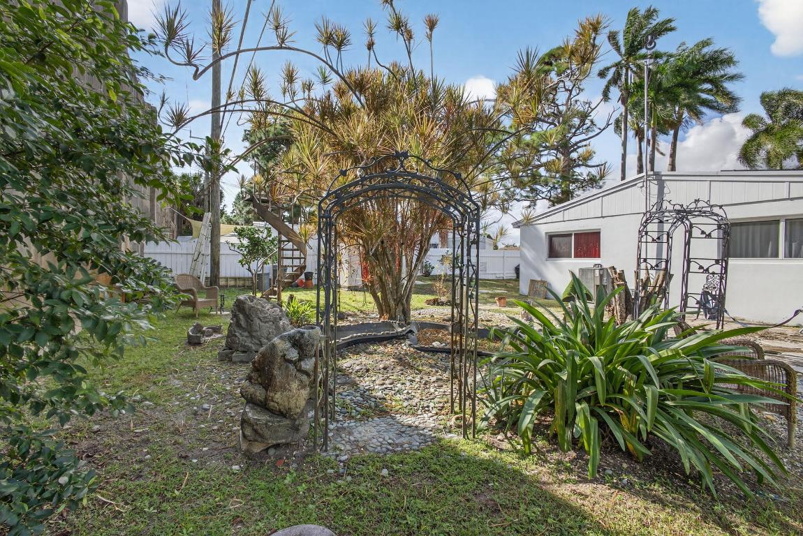 9520 Birmingham, Palm Beach Gardens FL 33410